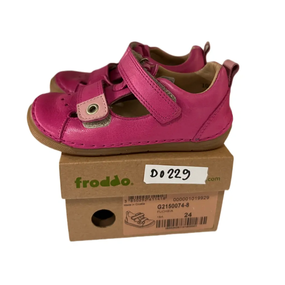 D0229-G2150074-8-Froddo-vel.24